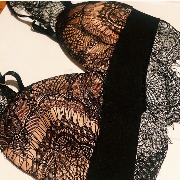 Black and Nude Lace Bralette / Crop Top - Picture 3 of 6